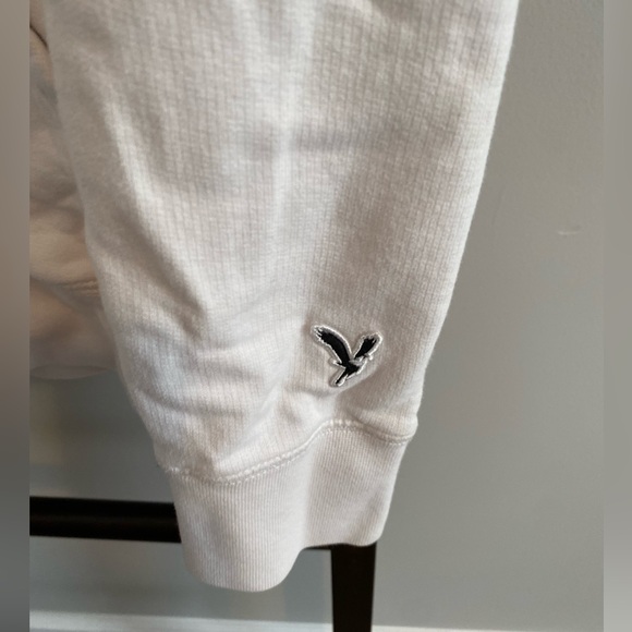 AMERICAN EAGLE WHITE RELAXED FIT HOODIE - Picture 2 of 4